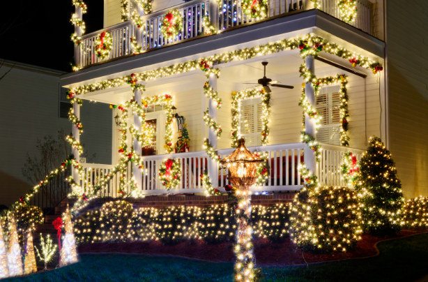 this image shows Christmas lights in Folsom, CA